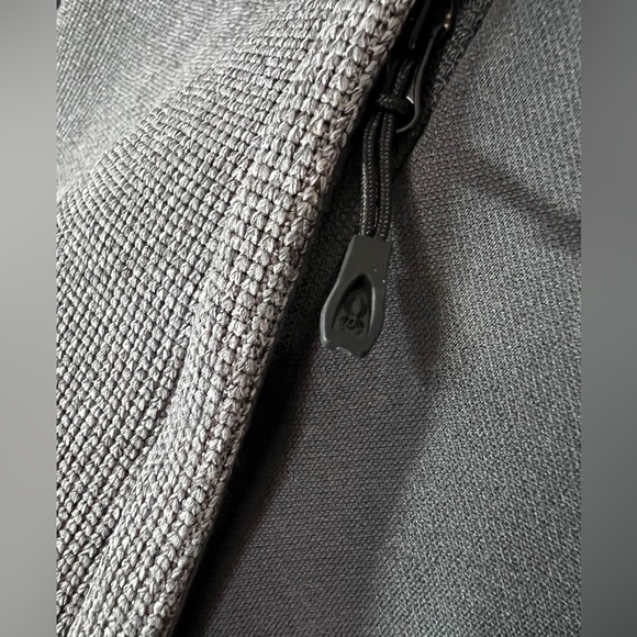 Spyder Sweater Mens Medium Gray Black Outbound Half Zip Pullover Ski Outdoor - Picture 4 of 6
